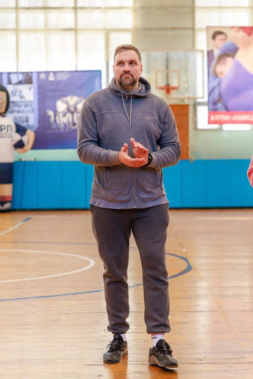 Тэг-регби от преподавателя физтех-колледжа!