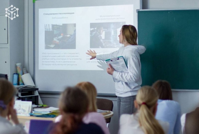 Наши студенты представили Физтех-колледж обучающимся школ Долгопрудного!