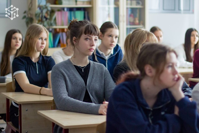 Наши студенты представили Физтех-колледж обучающимся школ Долгопрудного!